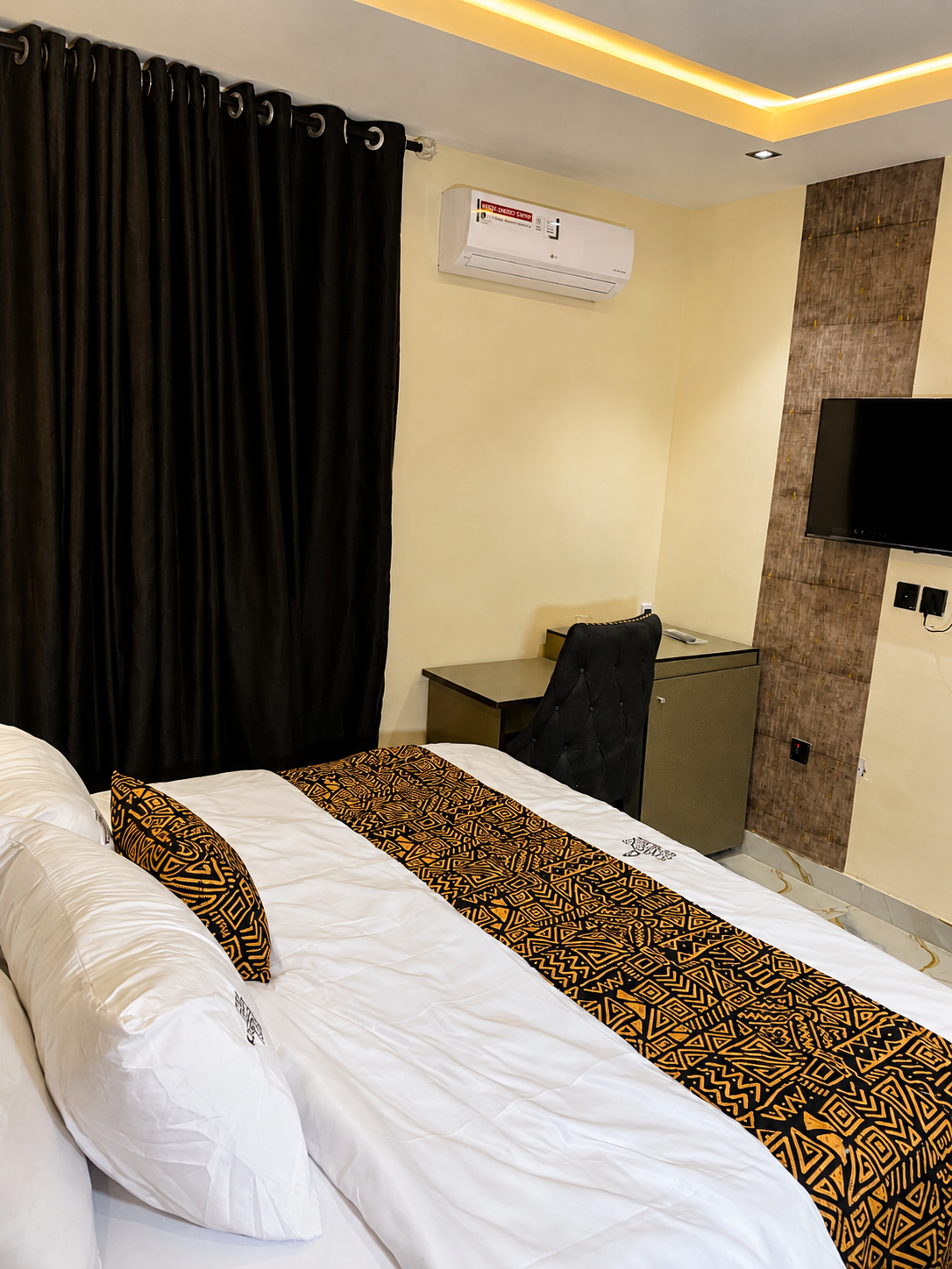 Deluxe room at Garen's Garden